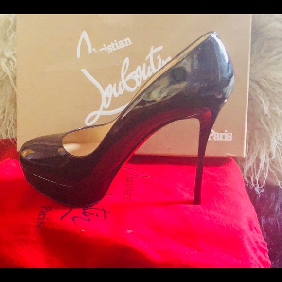 Christian Louboutin Black Patent Leather Pumps - Picture 4 of 6